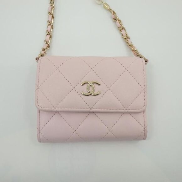 Chanel Mini Matelasse Pearl Chain Wallet - Picture 3 of 10